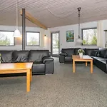 30 Person In Nordborg-by Traum