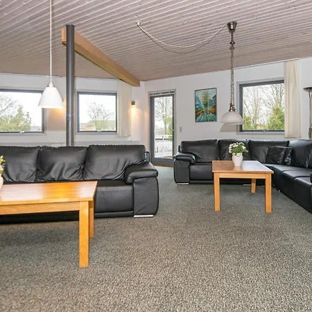 30 Person In Nordborg-by Traum