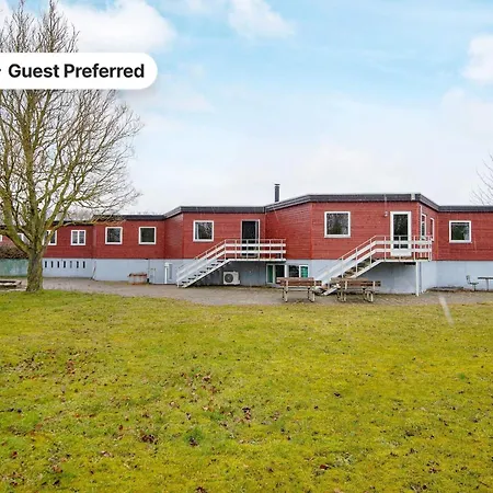 30 Person In Nordborg-by Traum